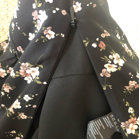 Bardot black floral one shoulder top size 12 - Picture 13 of 13